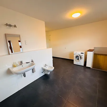 Helle Mit Parkplatz & Wlan Lejlighed Meine